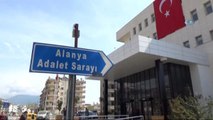 Antalya'da Eski Emniyet Müdür Yardımcısı Fetö'den Tutuklandı