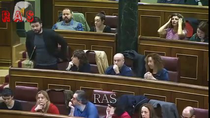 COLOSAL ZASCA de Gabriel Rufian a ministra de defensa ¡¡¡BRUTAL!!! (HUMOR)