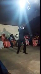 Le sabar de cet homme est à couper le souffle