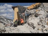 Castelluccio di Norcia (PG) - Terremoto, rilievi per agibilità edifici (28.03.17)