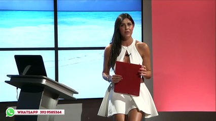 Elle dévoile sa culotte à la télé
