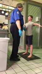 Une mère révolté par le traitement que subit son fils à la douane