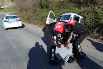 Zonguldak Uyuşturucu Kullandığı Iddia Edilen Sürücü Kaza Yaptı