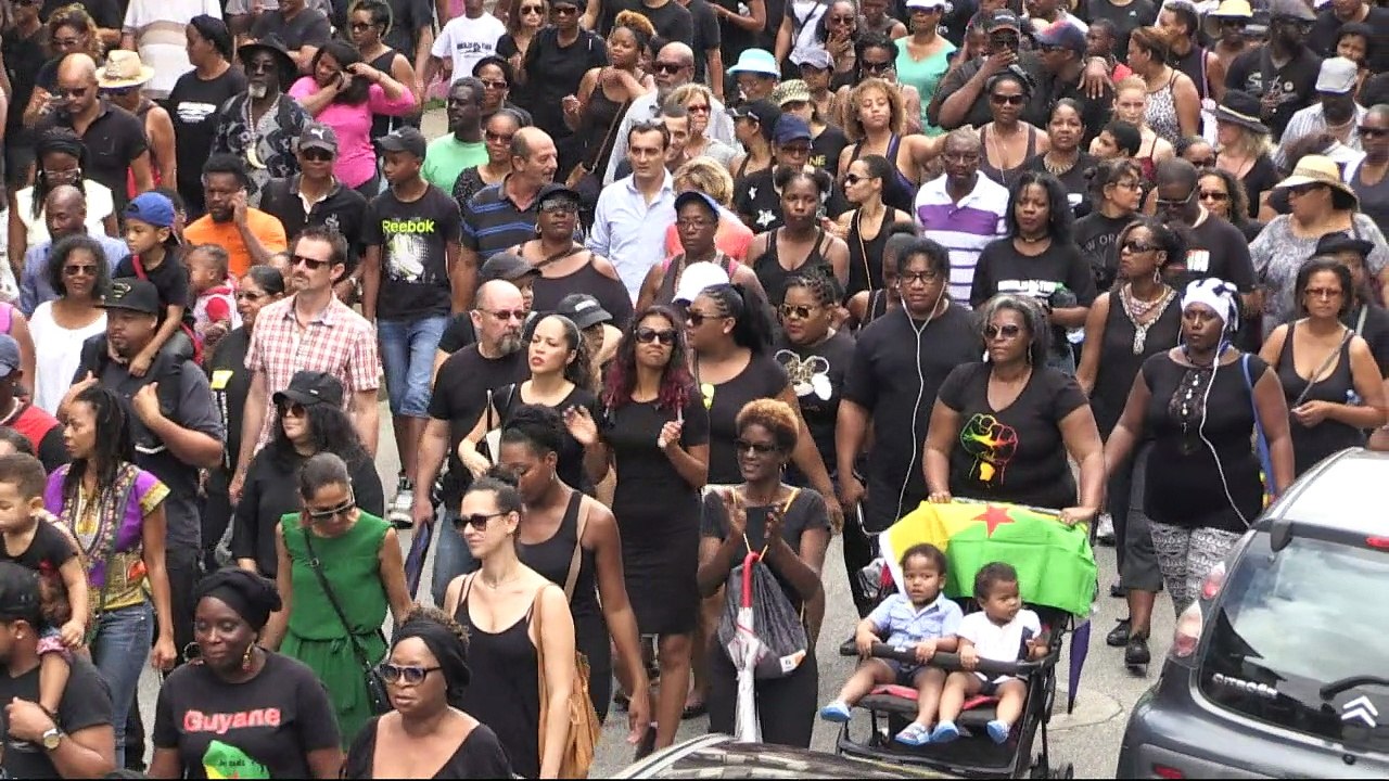 Guyane: "la plus grosse manifestation jamais organisée" (pref.)