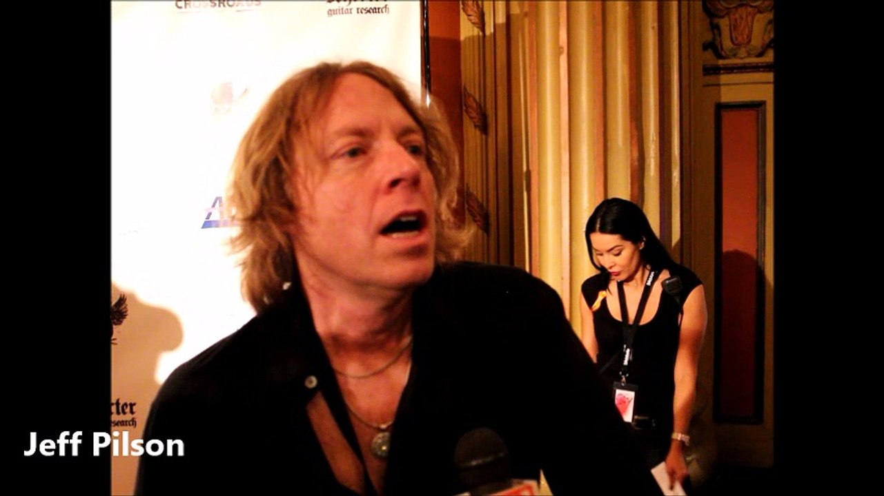 Jeff Pilson of Foreigner at Rock Against MS Event 2017