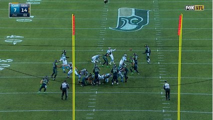 Kam Chancellor leaps in trying to block two field goals