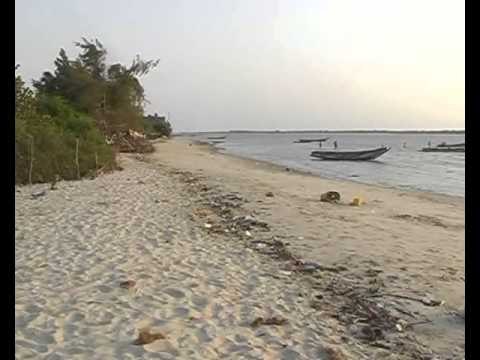 St Louis: des parents de victimes de l’immigration clandestine prient pour leurs proches