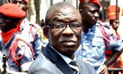 Farba senghor exclus du PDS : tout est de la faute de Karim wade...