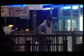 Black Books S01E06 - He's Leaving Home