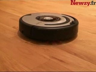 Le Roomba libère la femme de ménage