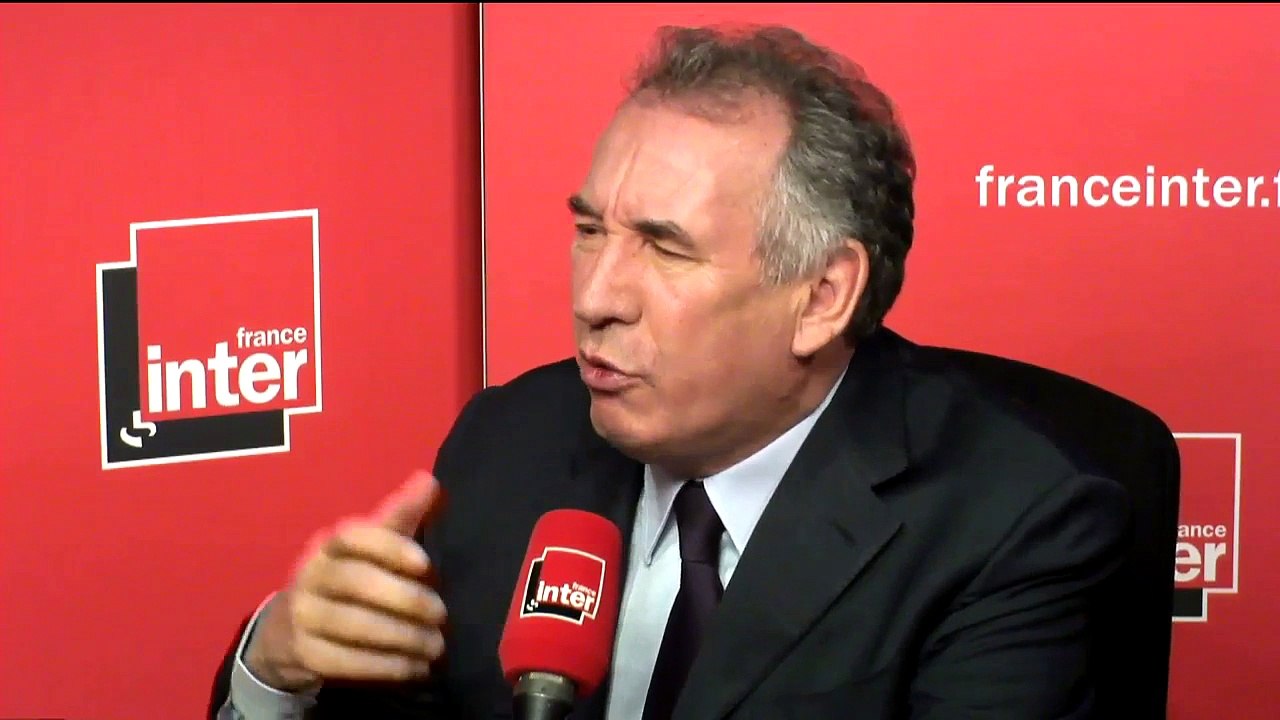 François Bayrou sur l'absence de majorité identifiée "Vous n'allez pas me dire que la gauche peut faire une majorité"
