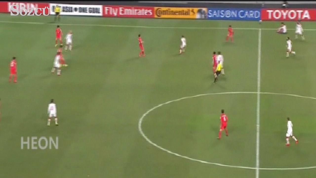 Futbol sahalarında böyle bir pozisyon daha önce hiç görülmedi