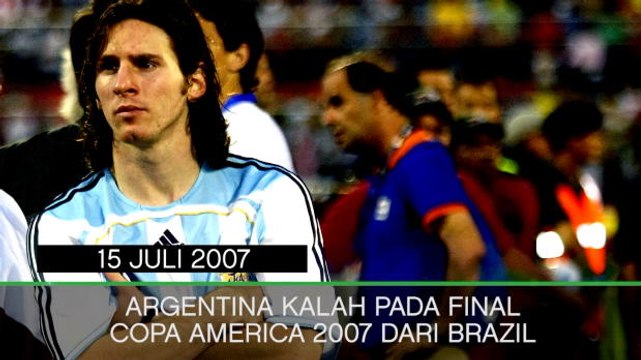 SEPAKBOLA: Internasional: Gejolak Karir Internasional Lionel Messi