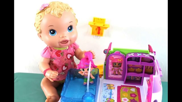 Baby Doll and Pinypon - Feeding the Hungry Baby Doll