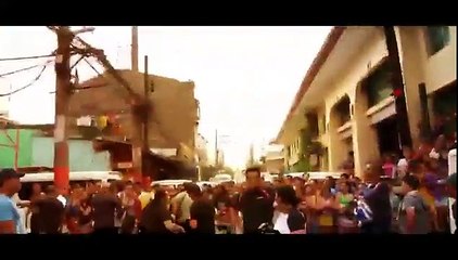 What happens when Popstar Sarah meets Bae Alden.