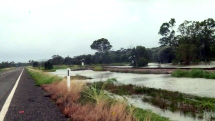 Australie: le cyclone Debbie fait des dégâts dans le nord-est