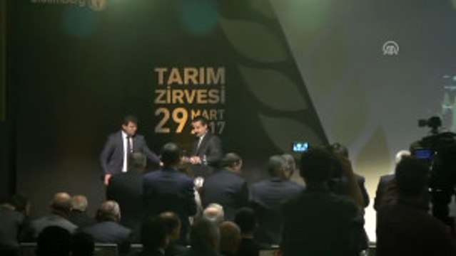 Gıda, Tarım ve Hayvancılık Bakanı Çelik: (Et Fiyatlarındaki Artış) Spekülatörlerin Canın Yakacağız