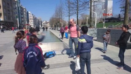 Suriyeli Çocukların ABD'li Jonglöre Ilgisi