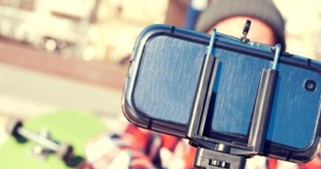 Meksika'da İlginç Olay: Selfie Çeken 2 Genç Kıza Uçak Çarptı