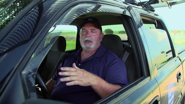 Trois vedettes de l'émission américaine sur les chasseurs de tornades tués hier au Texas dans un terrible accident