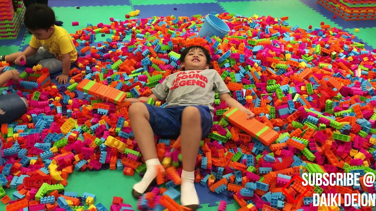 Pool of Blocks lots of lego