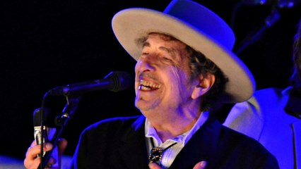 Bob Dylan Is Finally Going to Pick up His Nobel Prize