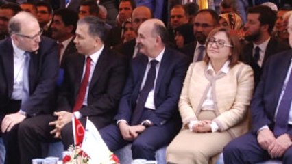 Gaziantep Bakan Müezzinoğlu: Türkiye Otobanda Koşacak