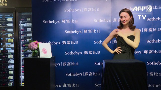 Diamante rosa deve bater recorde em Hong Kong
