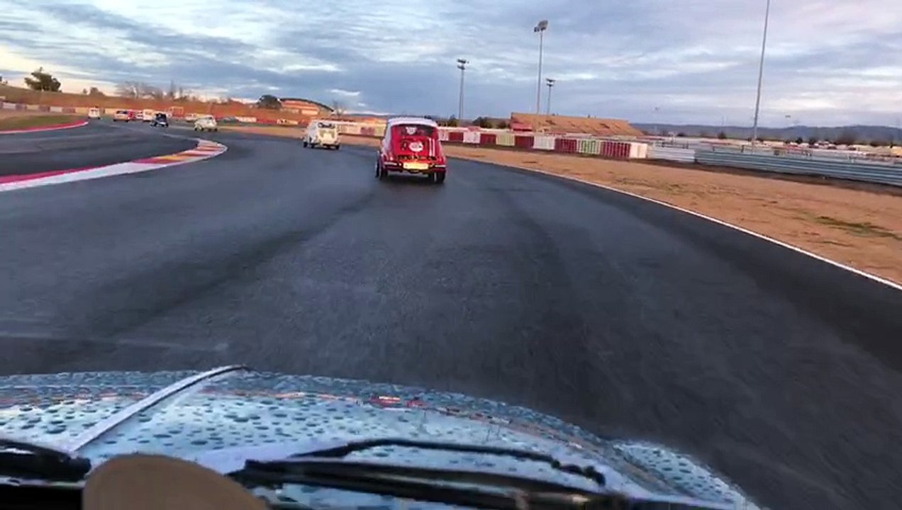 RODANDO EN EL CIRCUITO-2017(ASOCIACION ALBACETEÑA DE SEAT 600)