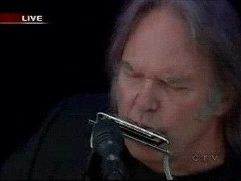 NEIL YOUNG LIVEAID 8(I)Four Strong Winds-When God Made Me