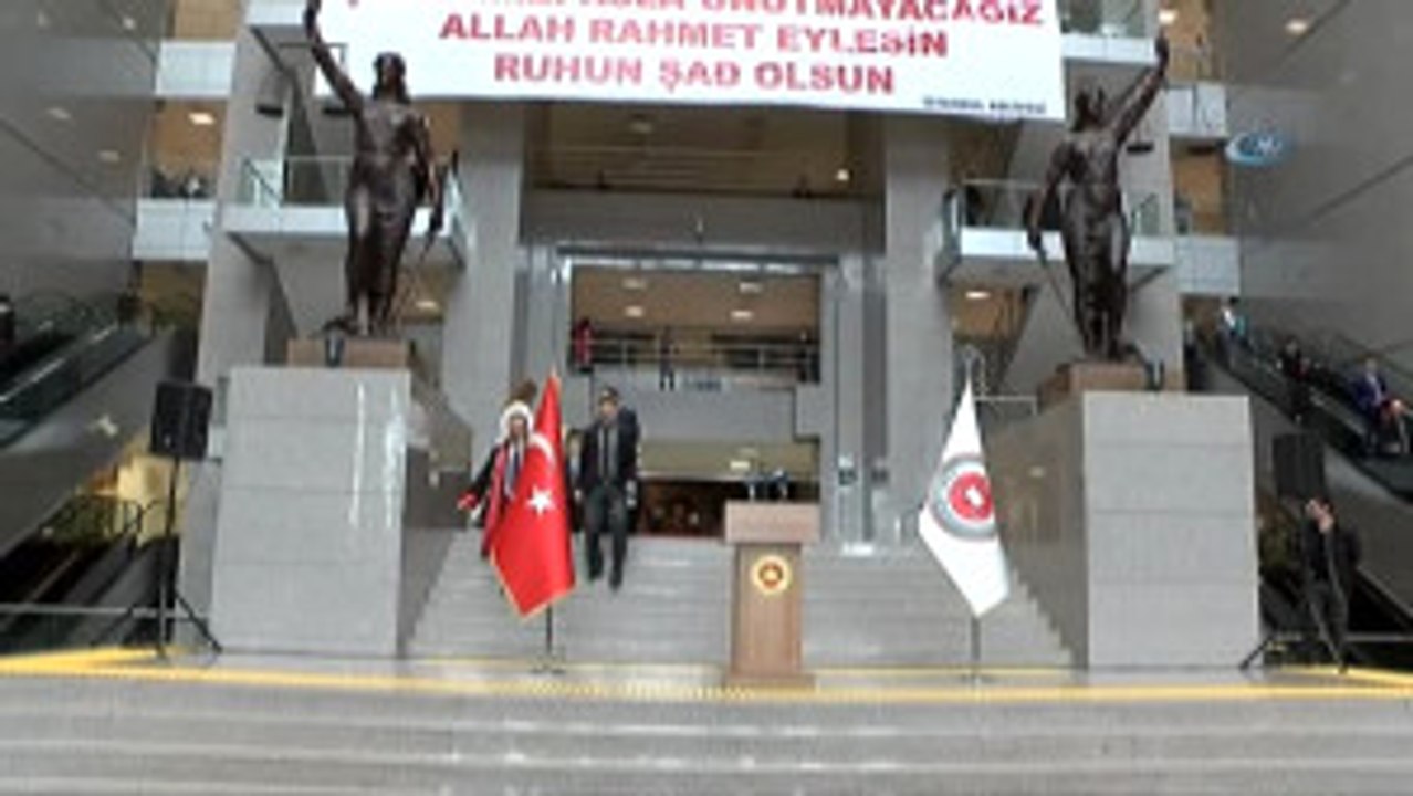 Cumhuriyet Savcısı Mehmet Selim Kiraz, Şehit Oluşunun 2'nci Yıl Dönümünde Anıldı