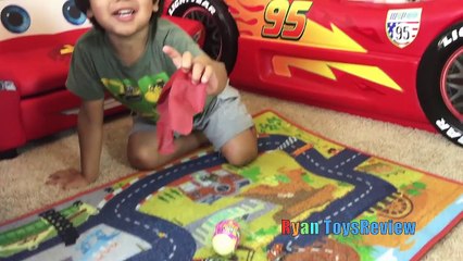 GIANT Balloon Pop SURPRISE TOYS Challenge - Disney Cars Toys Thomas