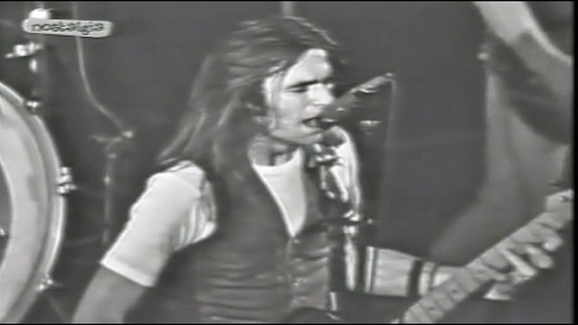 Status Quo Live - Caroline(Rossi,Young) - Teatro Monumental Madrid 14-3 1975