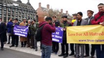 Muslim community gathers in solidarity with the victims of London attack