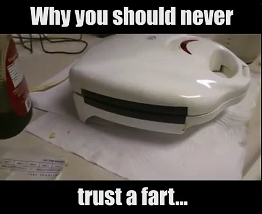 Bruits de pets par un gaufrier lol