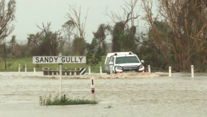 L'Australie mobilise l'armée après le cyclone Debbie