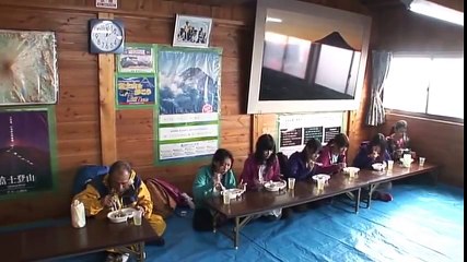 【2009】富士山指南AKB48-第2部分Climbing the way of Mt. Fuji ‐Mountain guide AKB48‐Part 2