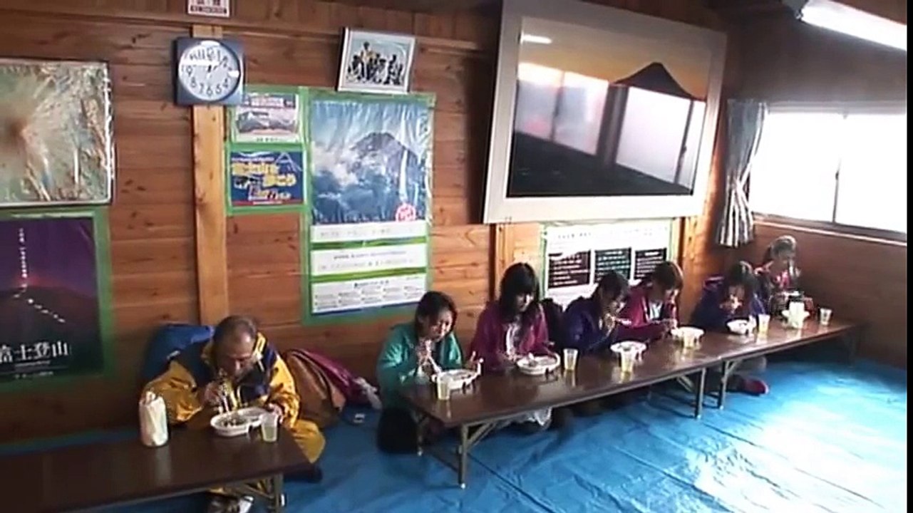 【2009】富士山指南AKB48-第2部分Climbing the way of Mt. Fuji ‐Mountain guide AKB48‐Part 2