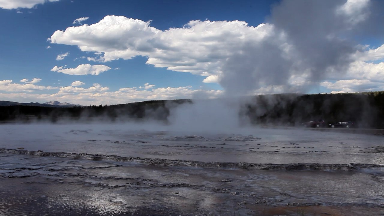Great Fountain Geyser video | Yellowstone National Park
