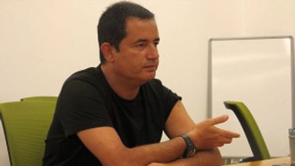 Acun Ilıcalı, Dominik'teki Hava Şartlarına İsyan Etti