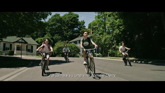 Ça : Première bande-annonce terrifiante pour le remake du téléfilm d'horreur culte
