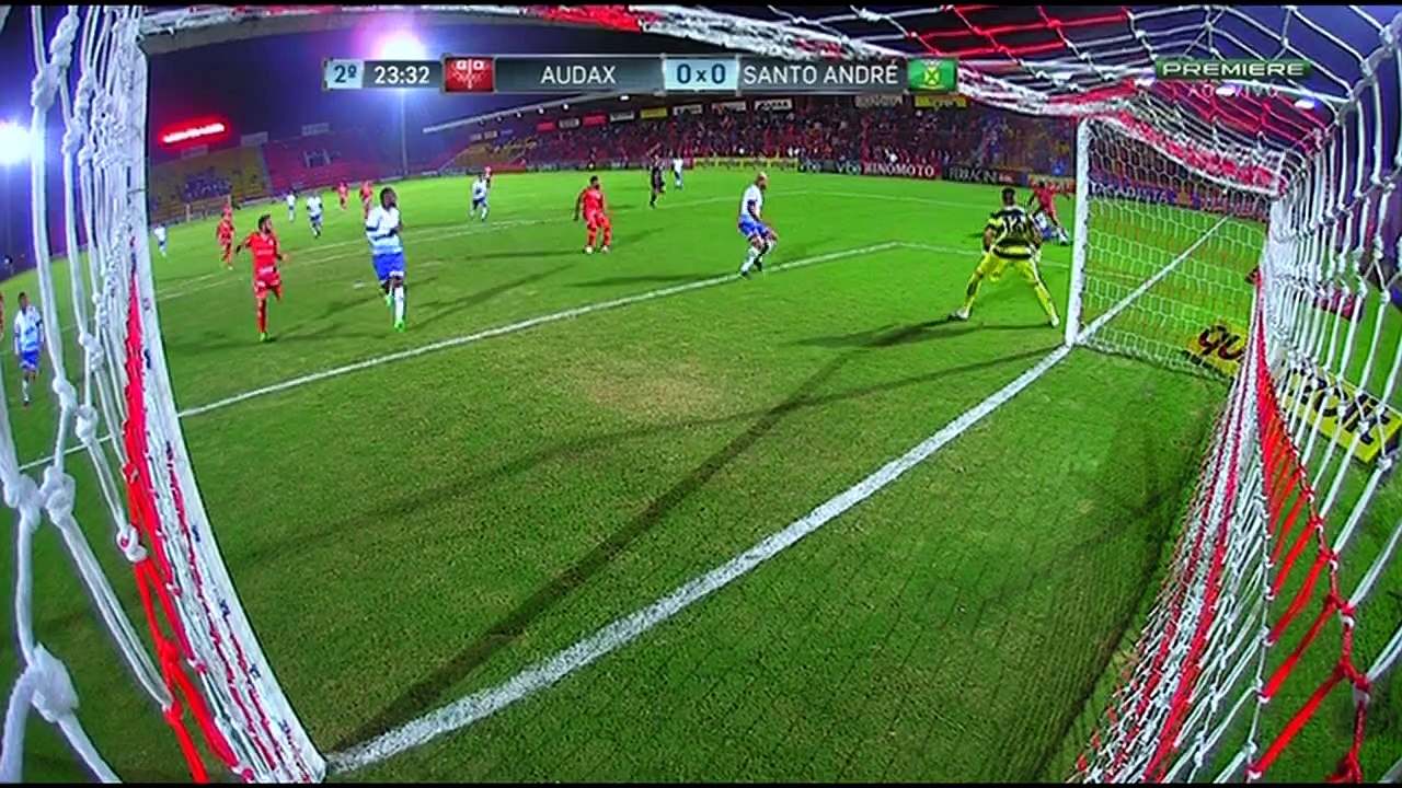 Santo André vence de virada o Audax e escapa do rebaixamento