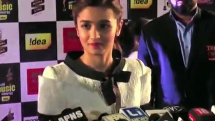 Alia Bhatt Angry on Reporters in the Party Of Bollywood Movie