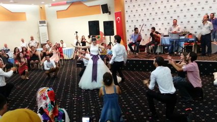 Böyle olur bizim düğünümüz... ROMAN Havası...
