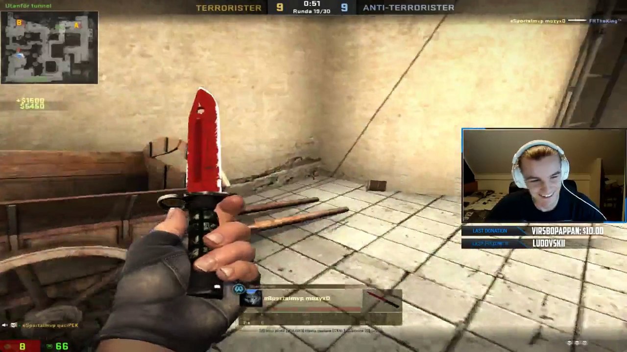 CSGO: When things just go your way.. (Friend dying out of laughter)