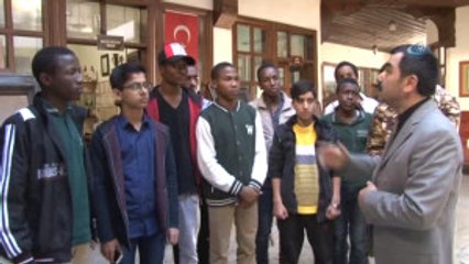 15 Temmuz Şehitlerinin İsimleri Bakır Rölyefe İşleniyor