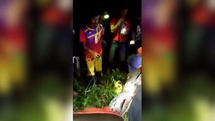 Un python avale un homme vivant en Indonésie et celui-ci est retrouvé quelques heures plus tard.