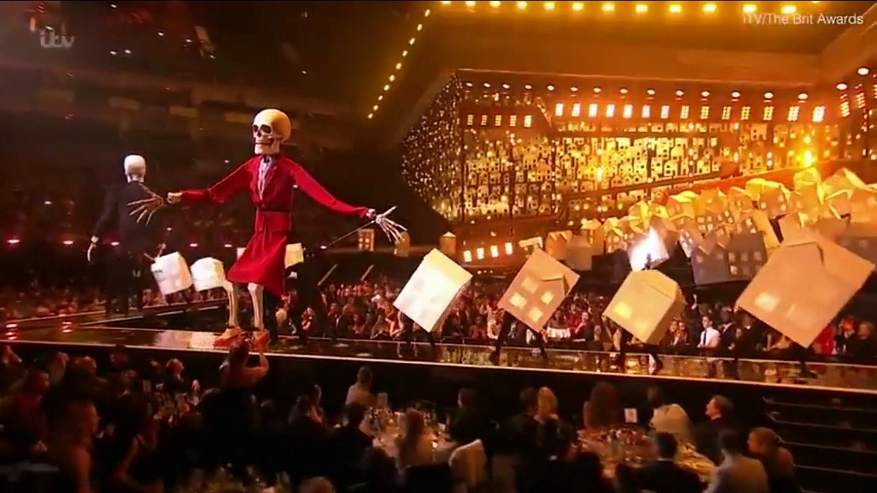 Katy Perry - Brit Awards Stage Fall
