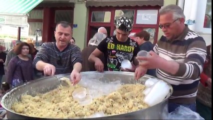 17 Yıldır Devam Eder Kandil Geleneği