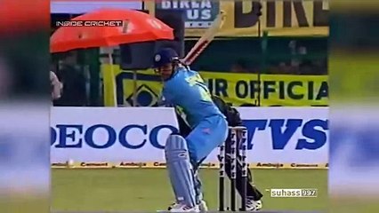 Virender Sehwag 130 - blasts a superb century vs New Zealand 2002